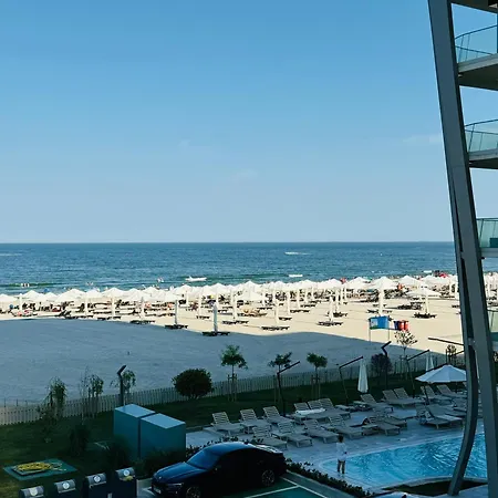 White Sea Premium Mamaia Nord 公寓