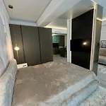 White Sea Premium Mamaia Nord Apartment *