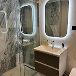 White Sea Premium Mamaia Nord Apartment *