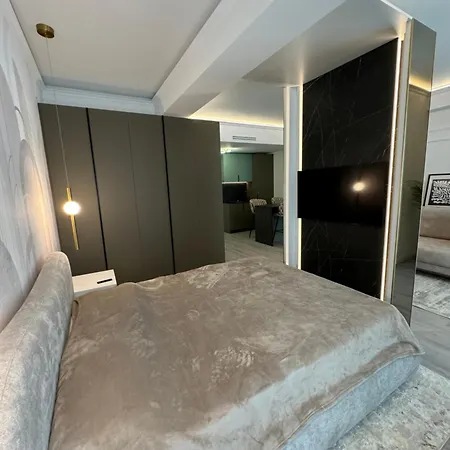 White Sea Premium Mamaia Nord 公寓 *