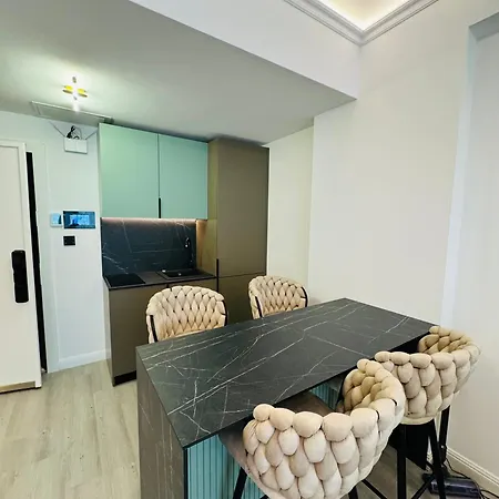 White Sea Premium Mamaia Nord * 那沃达利