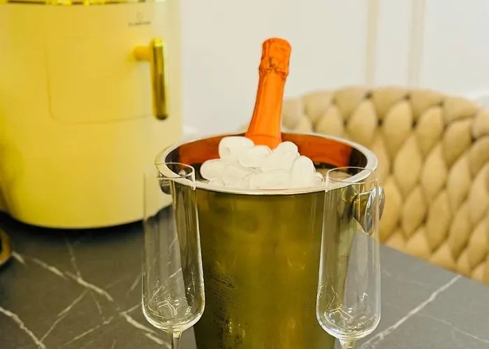 White Sea Premium Mamaia Nord 公寓