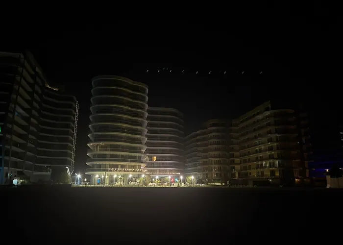 White Sea Premium Mamaia Nord 那沃达利