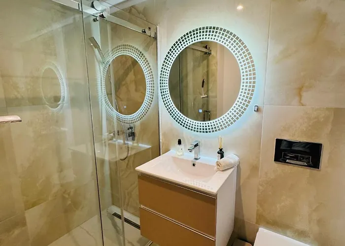 White Sea Premium Mamaia Nord 那沃达利