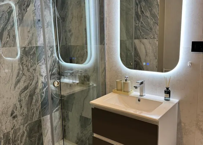 White Sea Premium Mamaia Nord 公寓 *